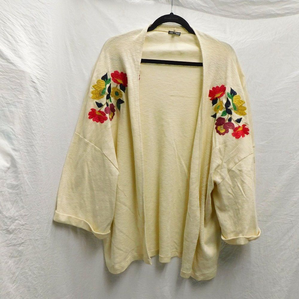 Hannah L Ivory Floral Embroidered Shrug Cardigan Sweater NEW